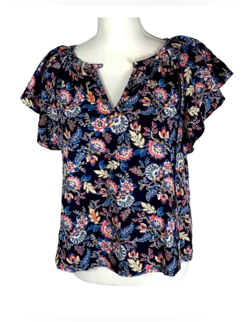 Ryan and Roan Floral V-Neck Flutter Sleeve Top